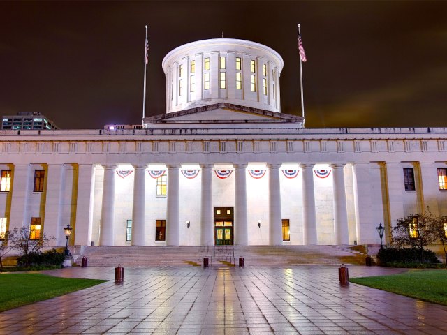 Ohio statehouse lit at night