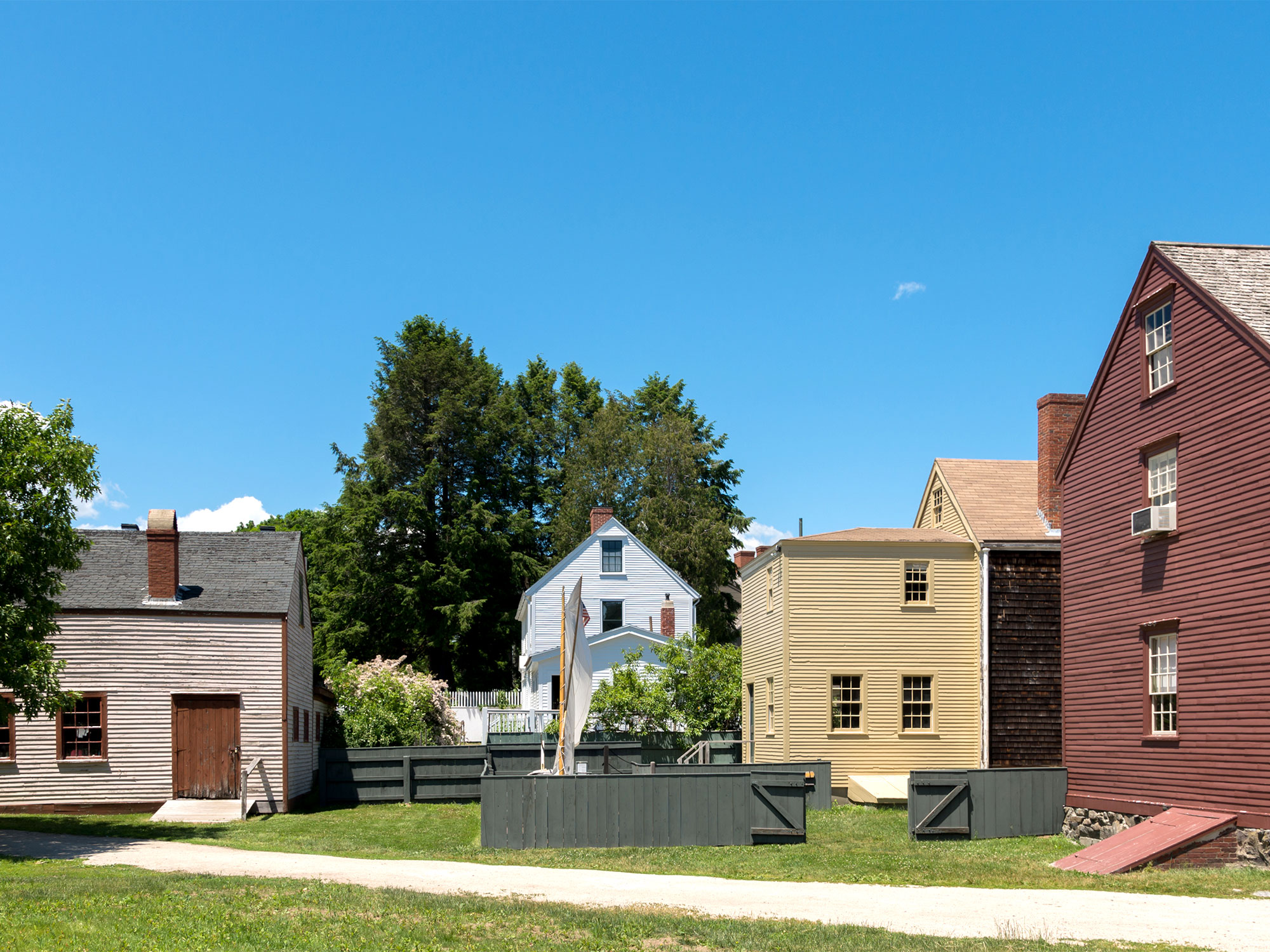 6 Fascinating Places for History Buffs to Visit in New England — Daily