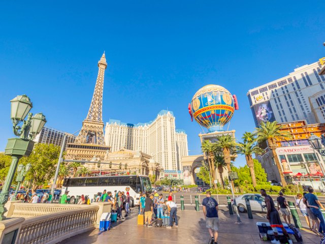 Tourists and hotels on the Las Vegas Strip