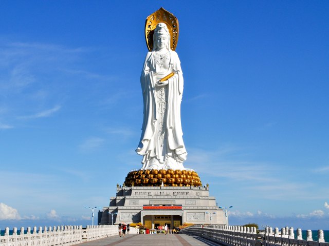 Imposing statue of Guanyin of Nansha in China