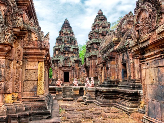 Image of Angkor Wat temple complex in Cambodia