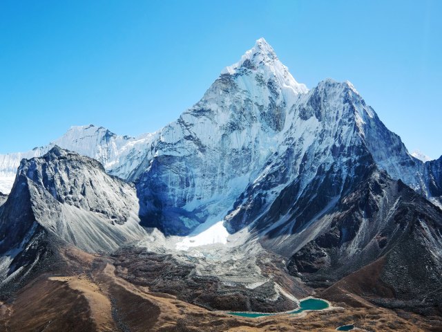 Snowy peak of Mount Everest in Nepal and Tibet