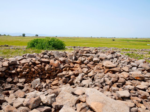 Image of Rujm el-Hiri stones in Israel