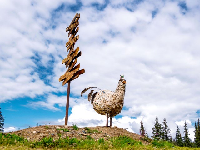 Metal chicken statue in Chicken, Alaska