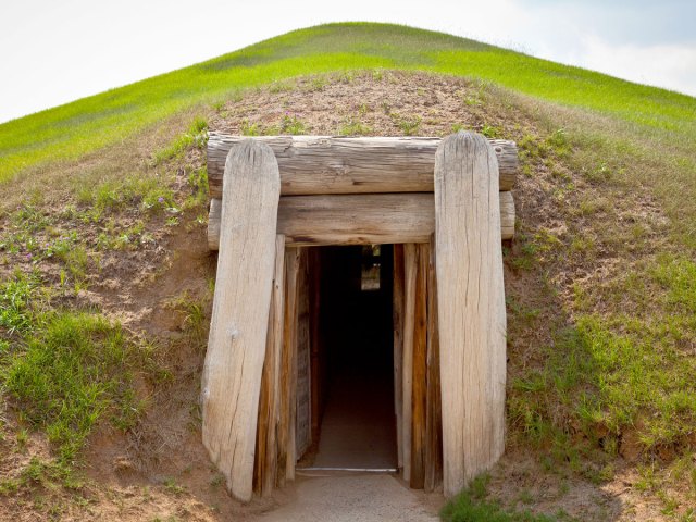 Entrance to underground chamber at Georgia's Ocmulgee Mounds