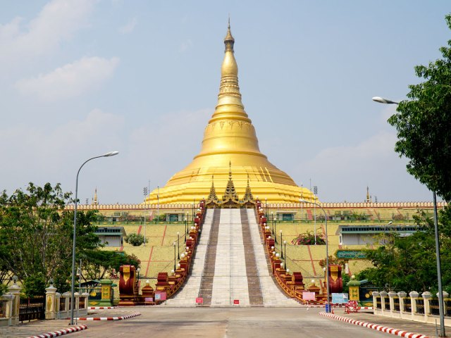 Stairs leading to Golden Uppatasanti Peace Pagoda Temple in Naypyitaw, Myanmar