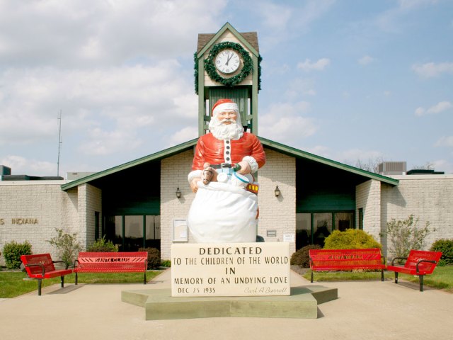 Statue of Santa Claus outside of city hall in Santa Claus, Indiana