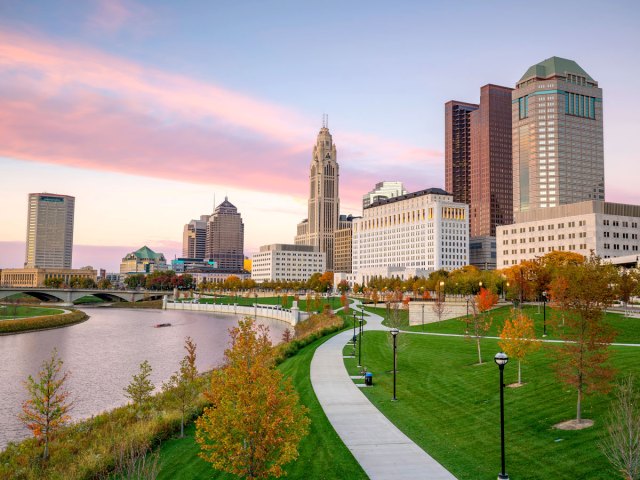 Park, river, and skyscrapers in downtown Columbus, Ohio