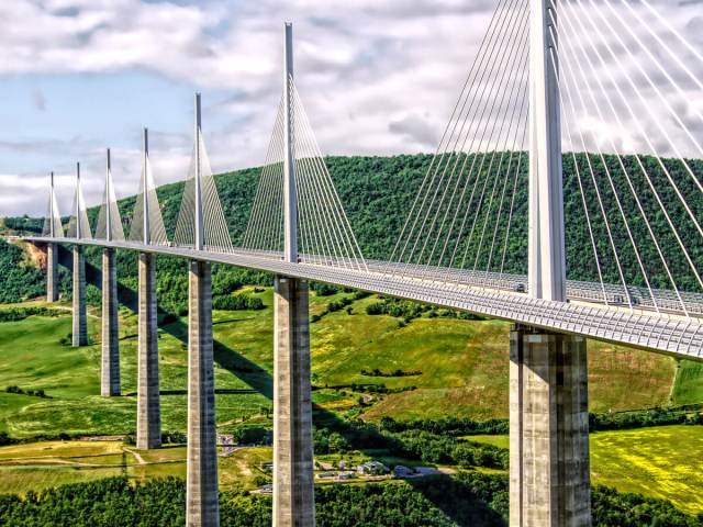 Image of the Millau Viaduct bridge in southern France