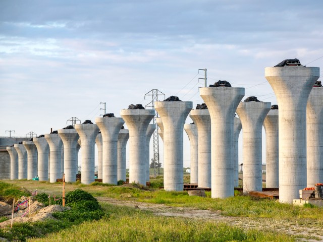 Above-ground concrete supports for proposed Central Valley high-speed rail line in California