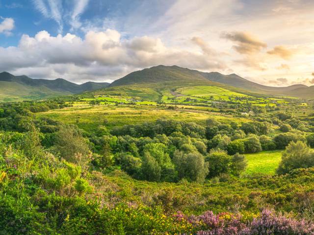 Rolling green hills and mountains in Ireland