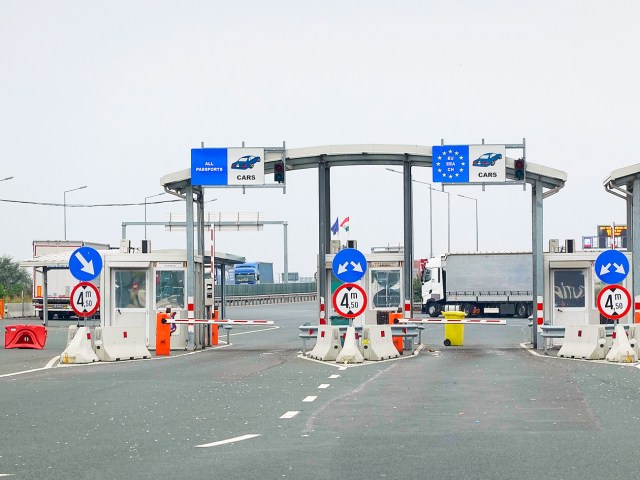 European road border control checkpoint