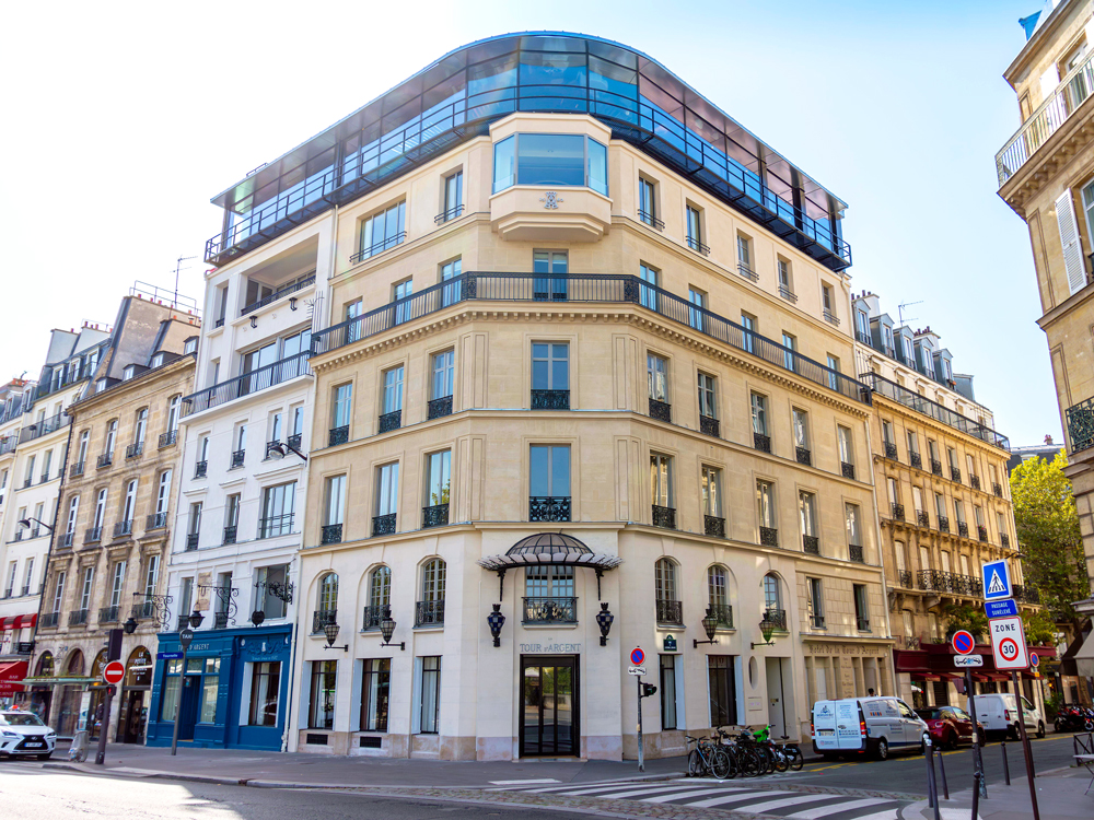 Building on street corner housing La Tour d'Argent restaurant in Paris, France