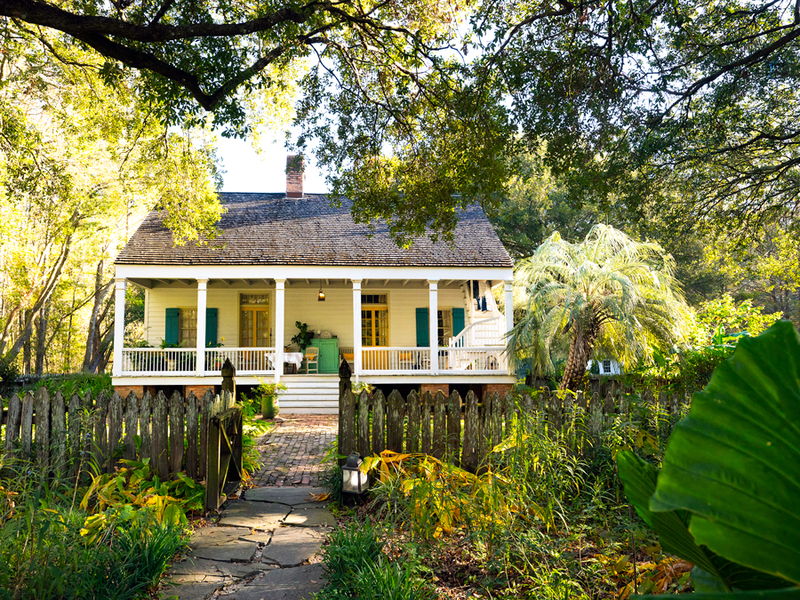 Home with garden in Breaux Bridge, Louisiana