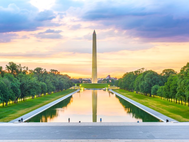 Washington Monument in Washington, D.C. at sunset