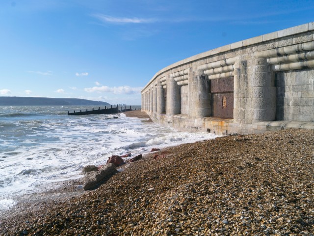 Defensive wall of Hurst Castle along southern English coast