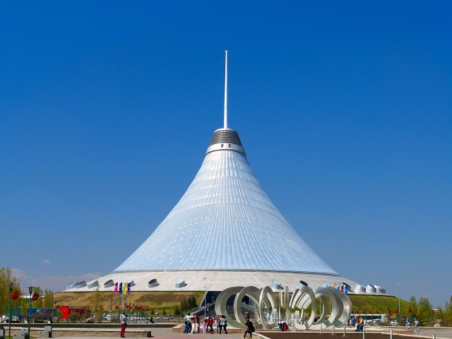 Tent-like shape of the Khan Shatyr Entertainment Center in Astana, Kazakhstan