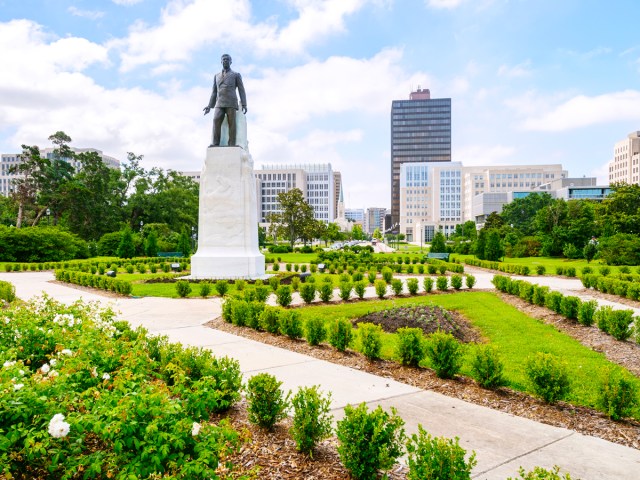 Statue and gardens at Louisiana State Capitol in Baton Rouge