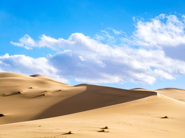 Sweeping sands of the Eureka Dunes near Death Valley, California