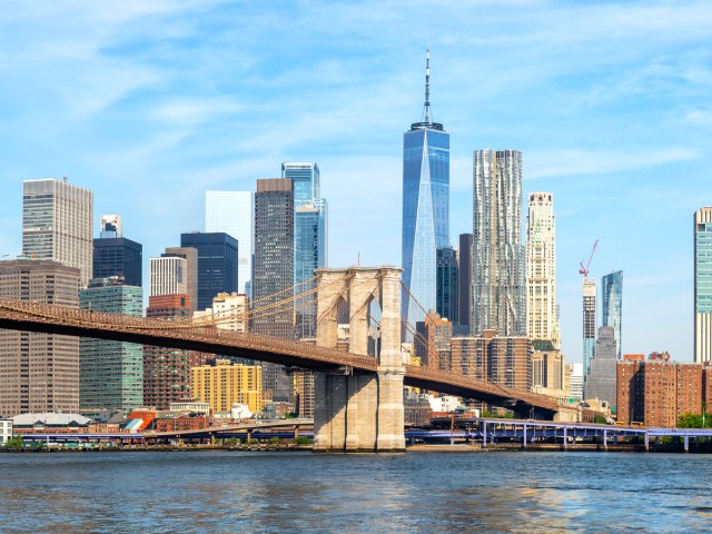 Brooklyn Bridge and Manhattan skyline