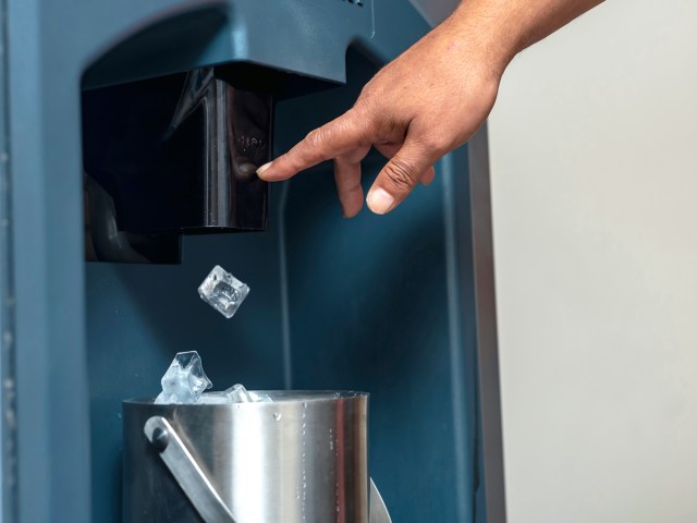 Person using ice machine