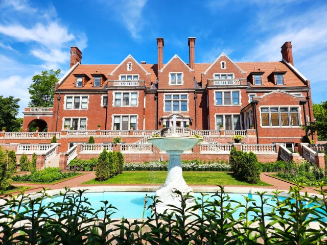 Fountain and pools in front of Glensheen Mansion in Duluth, Minnesota