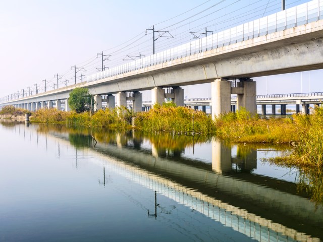 Danyang-Kunshan Grand Bridge in China, with reflection on water below