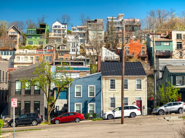 Homes on steep hill in Cincinnati, Ohio