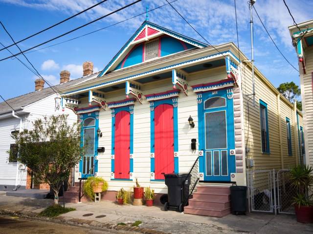 Exterior of typical New Orleans shotgun house