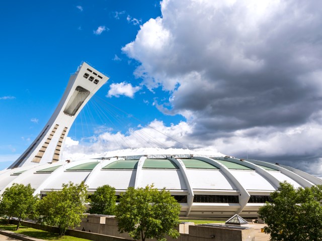 Montréal Tower leaning over the Olympic Stadium in Montréal, Canada