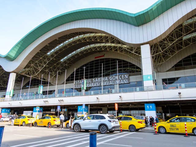 Passenger drop-off area at Istanbul Airport