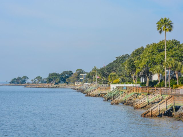 Waterfront homes on St. Simons Island in Georgia