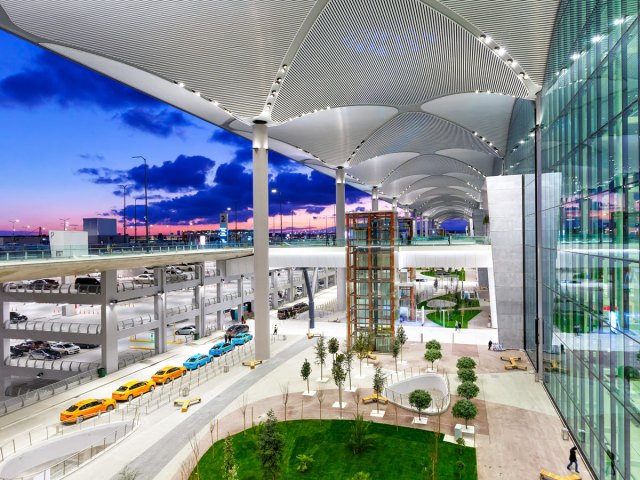 Passenger drop-off area at Istanbul Airport