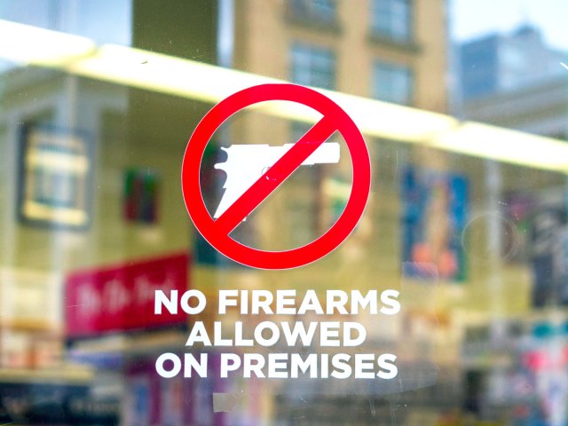 Sign indicating no firearms allowed on premises